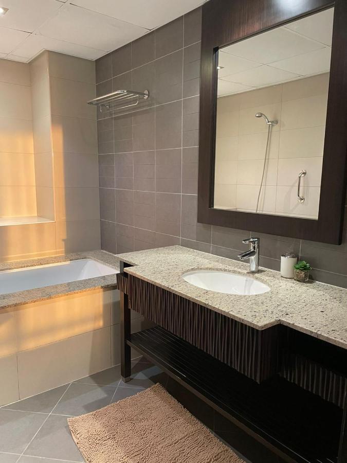 Anantara Hotel Apartment Palm Jumeirah Connected Anantara Hotel Dubai Eksteriør bilde